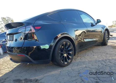 2023 Tesla Model Y Awd/Long Range Dual Motor All-Wheel Drive z USA, uszkodzony, nr VIN 7SAYGDEE5PA106076